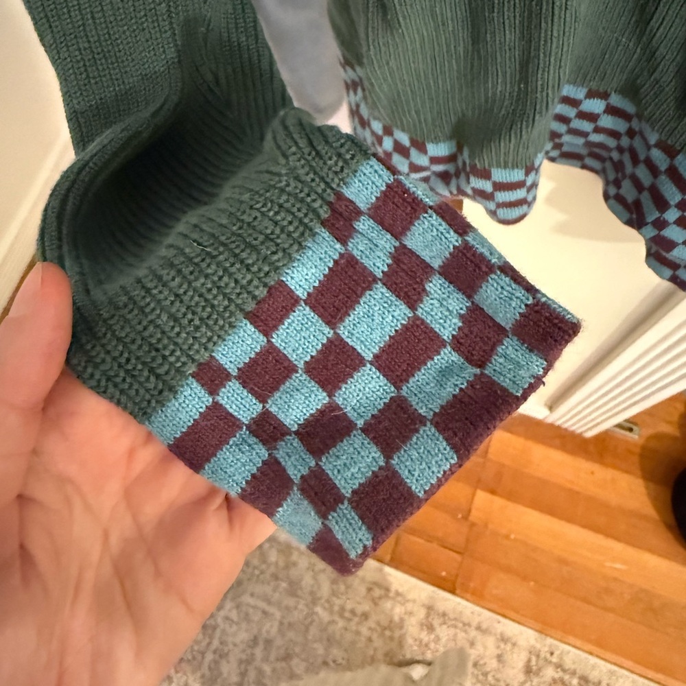 Stussy Green checkered detail 100% cotton sweater